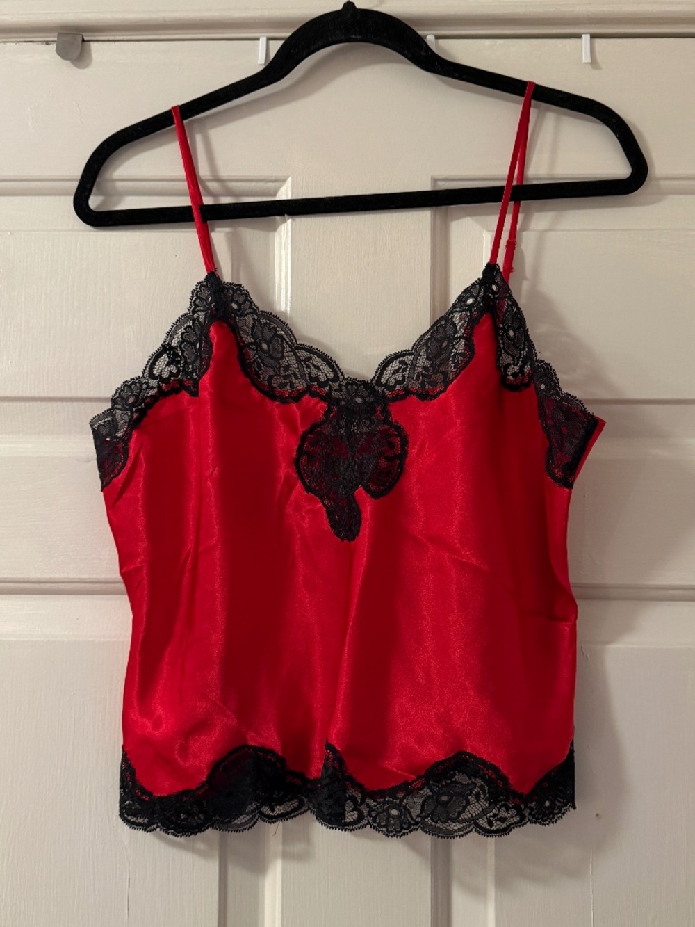 Victoria's Secret Red Satin Camisole Tank Top Black Lace Trim Women's Medium